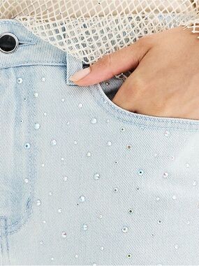 Intempo Rhinestone Crystal Wide Leg Crop Jeans Light Wash | Size 6
